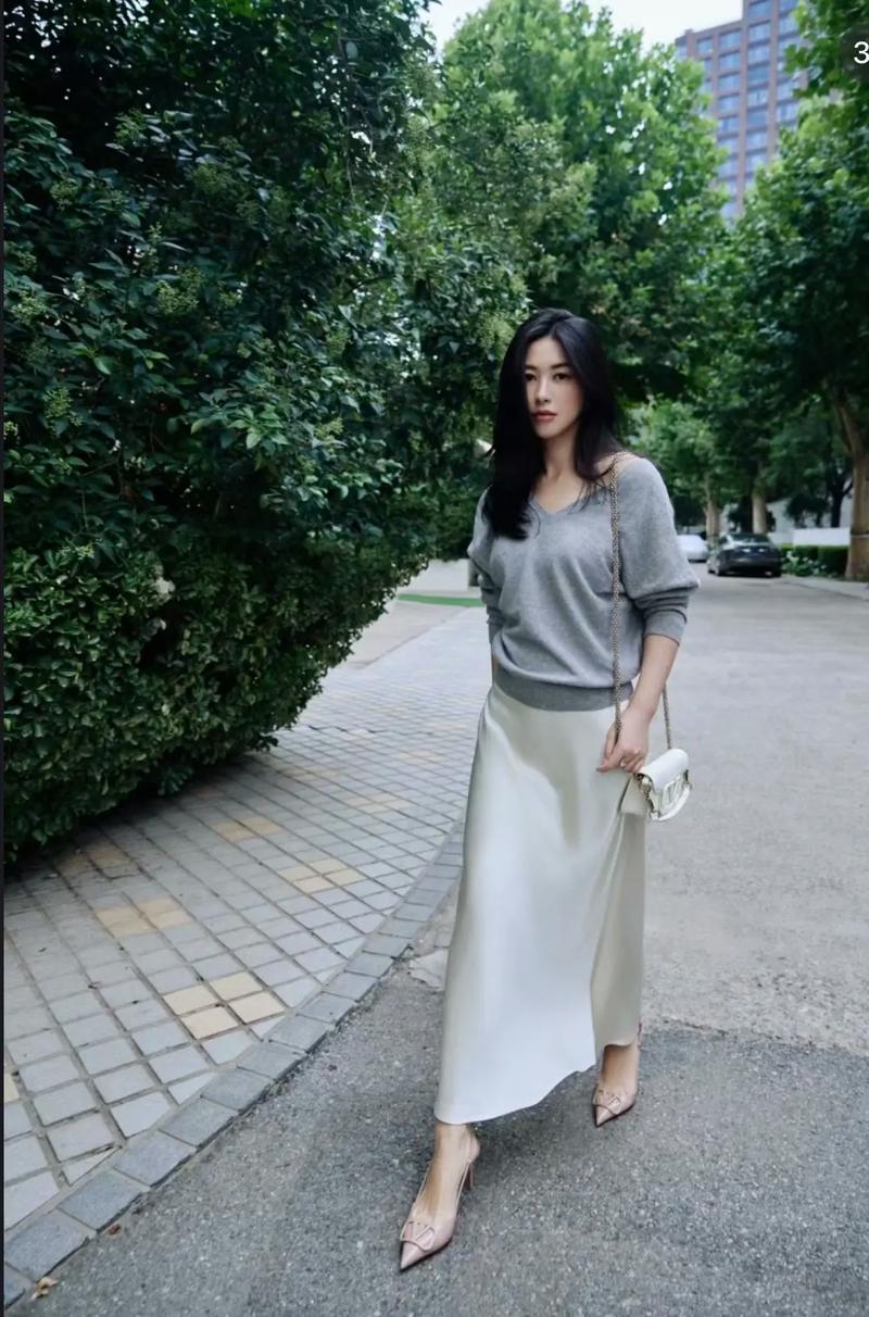 valentino 女明星_明星女换脸_女生男相的明星