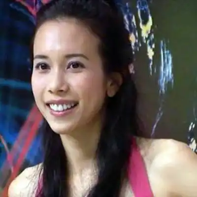 周星驰电影女演员_周星驰搭档过的女明星_90年代香港电影美女