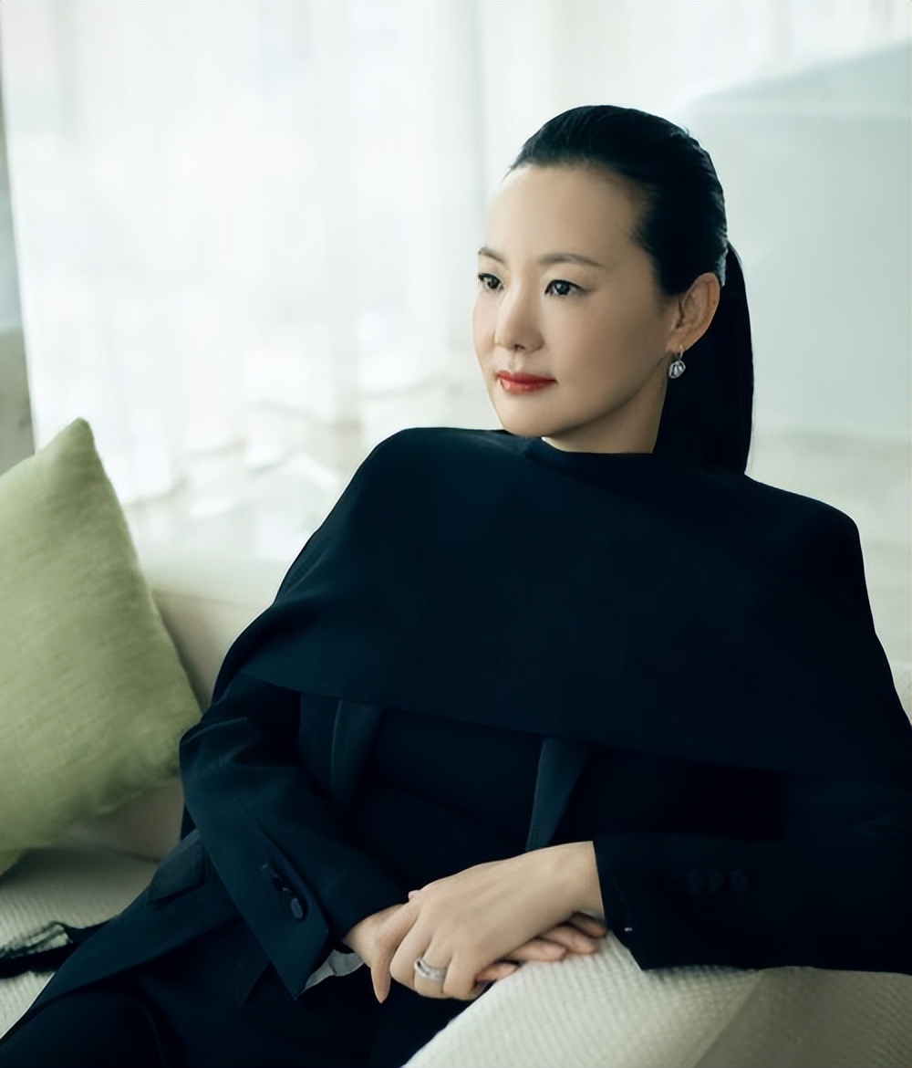 越看越耐看的5位中年女星，事实证明，脸大也能气质有魅力