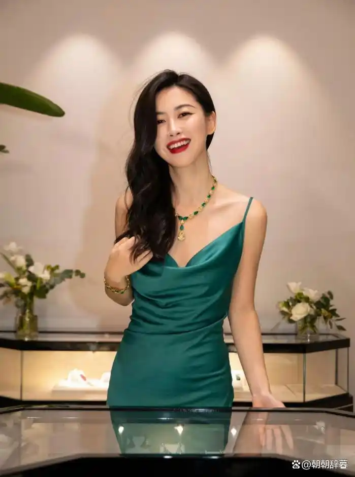 天生富贵相女星_景甜郭晶晶刘亦菲朱珠许晴陈红_旺夫面相的女明星